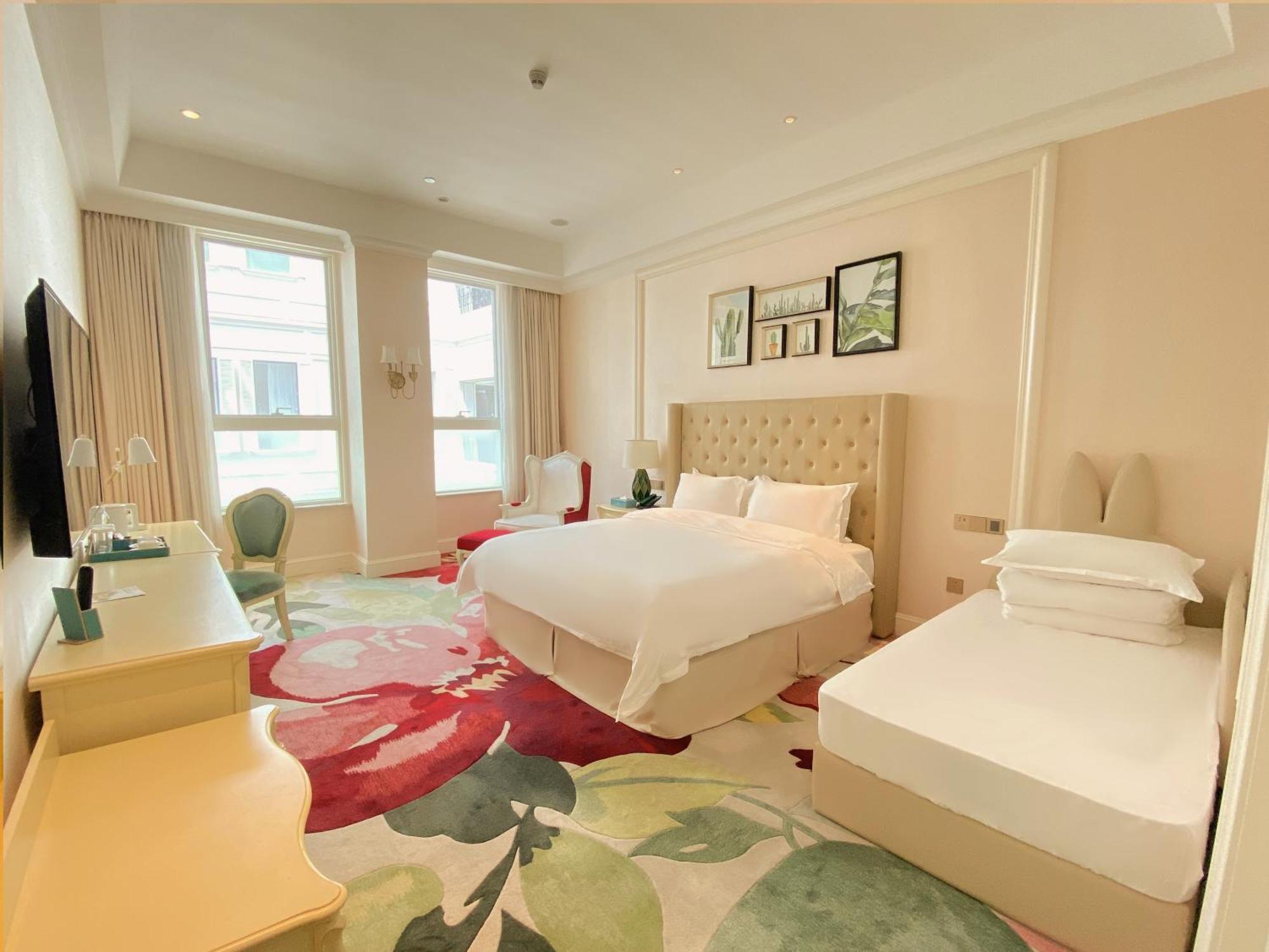 Hotel Narada Store