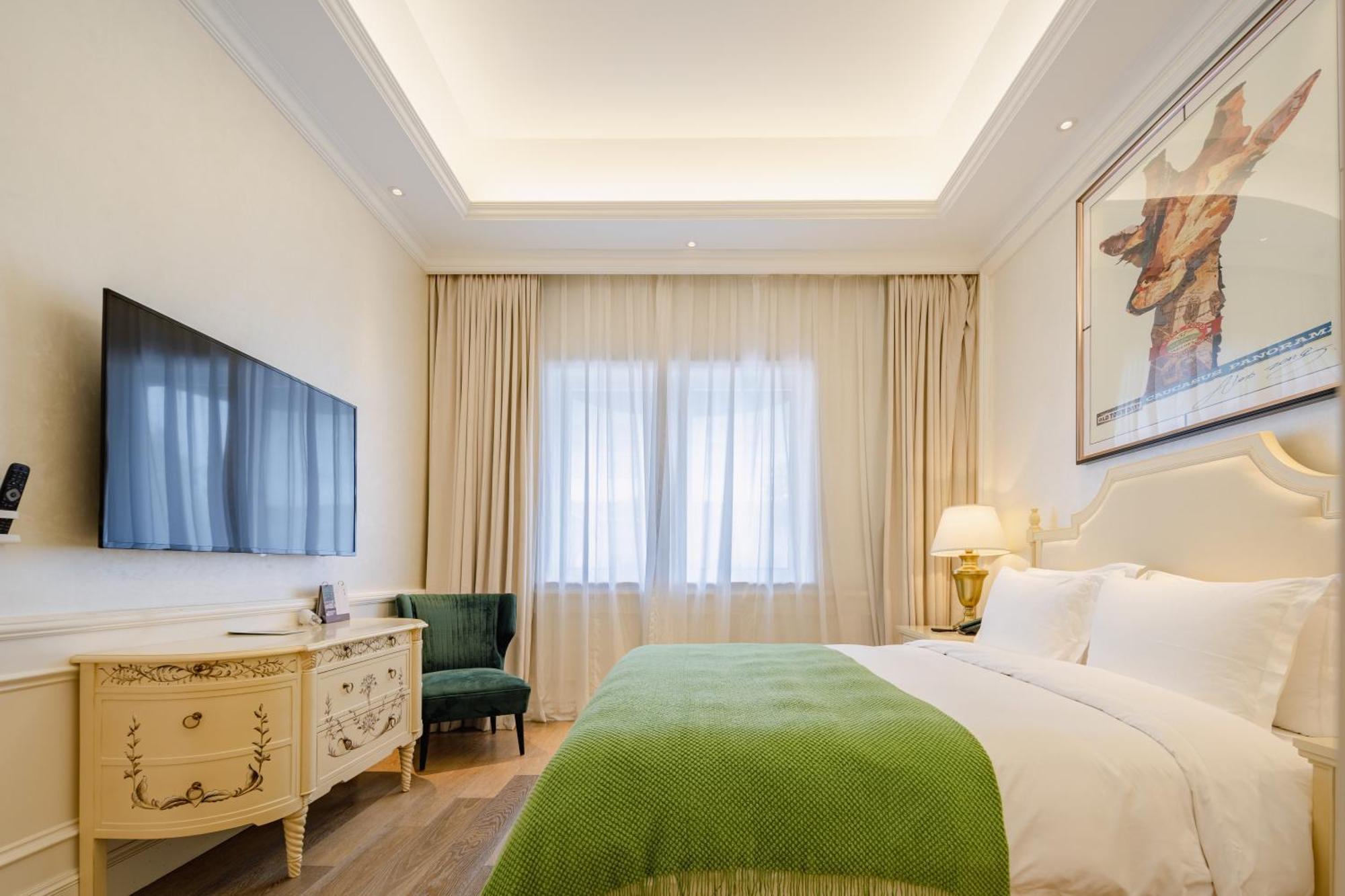 Narada Store Hotel