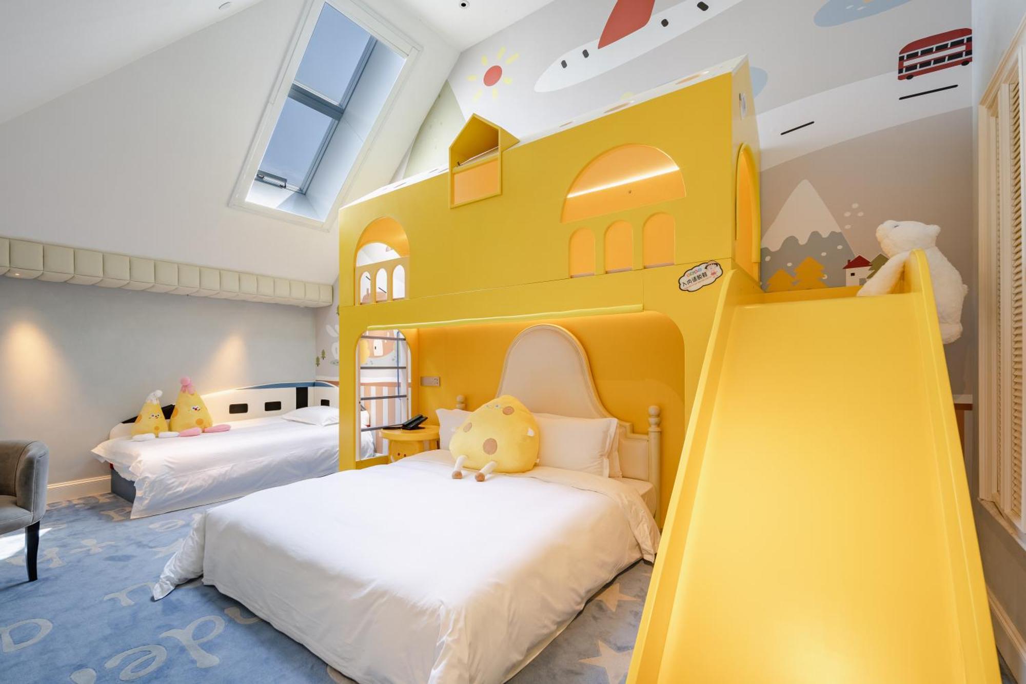 Narada Store Hotel 5*